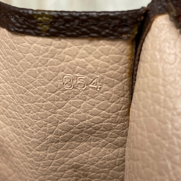 LOUIS VUITTON TOILETRY 26 VINTAGE POUCH BAG - Picture 10 of 10